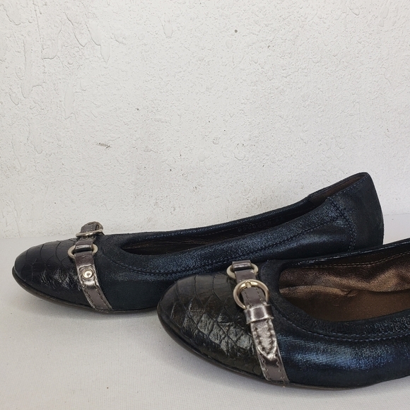 AGL Attilio Giusti Black Leather Snake Print Flats - Picture 7 of 11